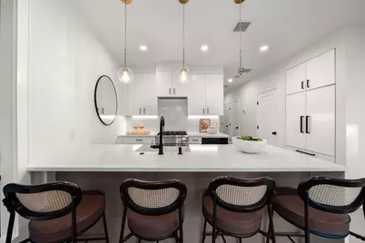 136 West Eighth St #Two, Boston, MA 02127 - Photo 6