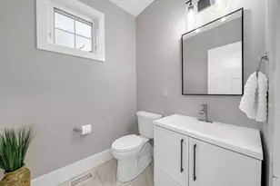 122 Seven Sister Rd, Haverhill, MA 01830 - Photo 16