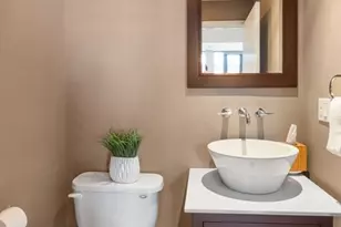 23 Bradford St, Boston, MA 02118 - Photo 12