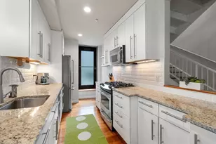 23 Bradford St, Boston, MA 02118 - Photo 12