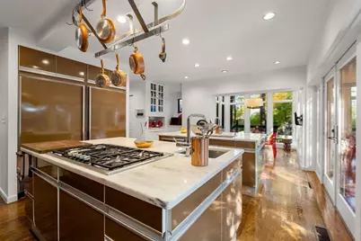 1125 West Roxbury Parkway, Brookline, MA 02467 - Photo 10