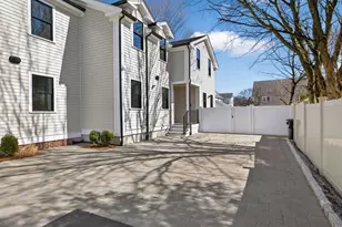 165 Franklin St, Arlington, MA 02474 - Photo 2