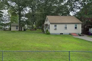 10 Melody Ln, Billerica, MA 01821 - Photo 2