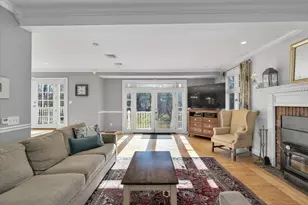 9 Fletcher St, Plainville, MA 02762 - Photo 10