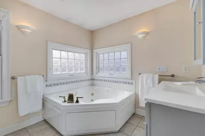 9 Fletcher St, Plainville, MA 02762 - Photo 20