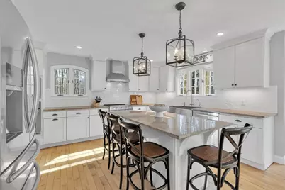 9 Fletcher St, Plainville, MA 02762 - Photo 6