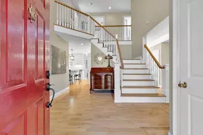 9 Fletcher St, Plainville, MA 02762 - Photo 2