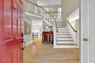 9 Fletcher St, Plainville, MA 02762 - Photo 2