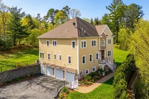 98R Walnut St, Shrewsbury, MA 01545 - Photo 1