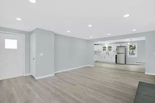 116 Carr St, Springfield, MA 01118 - Photo 10