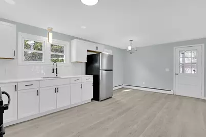 116 Carr St, Springfield, MA 01118 - Photo 6