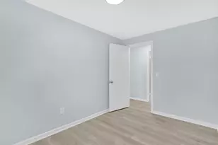 116 Carr St, Springfield, MA 01118 - Photo 18