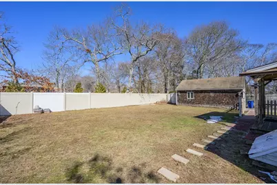 22 Annette Ave, Falmouth, MA 02536 - Photo 6