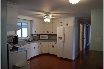 475 Cedar Ave, Swansea, MA 02777 - Photo 10