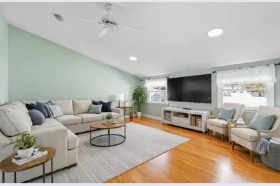 97 Hartwell Rd, Bedford, MA 01730 - Photo 4