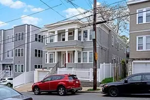 19 Thornton St, Revere, MA 02151 - Photo 4