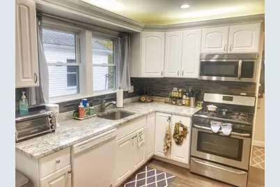 28 Francis #2, Waltham, MA 02451 - Photo 2