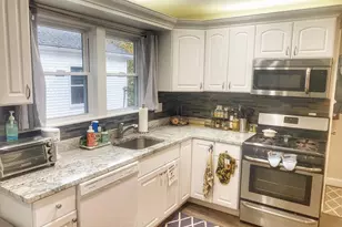 28 Francis, Waltham, MA 02451 - Photo 2