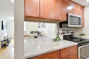 321 Harvard St, Cambridge, MA 02139 - Photo 8