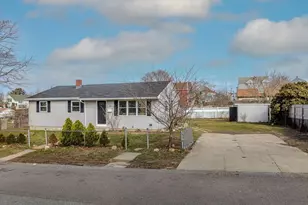 40 Duncan St, Fall River, MA 02721 - Photo 1