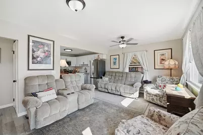 14 Dorothy Ave, Chicopee, MA 01020 - Photo 4