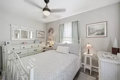 14 Dorothy Ave, Chicopee, MA 01020 - Photo 12