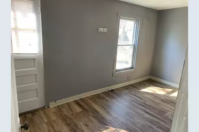 7-A Versailles St, Marlborough, MA 01752 - Photo 10