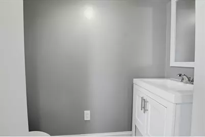 22 Elmwood Street, Grafton, MA 01560 - Photo 18