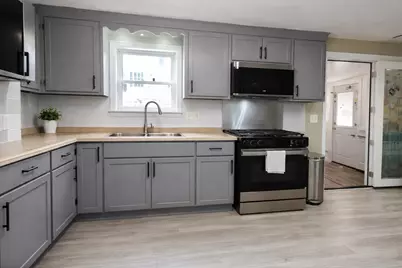 52 8th Avenue, Haverhill, MA 01830 - Photo 4