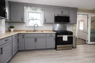 52 8th Ave, Haverhill, MA 01830 - Photo 4