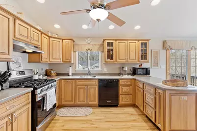 20 Hood Road, Tewksbury, MA 01876 - Photo 2