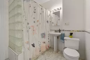 55 Reservoir Rd, Brookline, MA 02467 - Photo 10