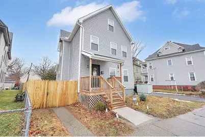 276 Dickinson St, Springfield, MA 01108 - Photo 2