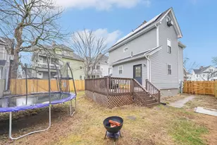 276 Dickinson St, Springfield, MA 01108 - Photo 30