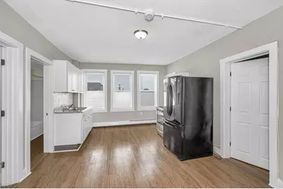 50 1/2 Common St #5, Lawrence, MA 01840 - Photo 4