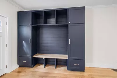 583 Fletcher Street, Northbridge, MA 01588 - Photo 10