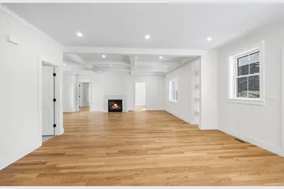 583 Fletcher Street, Northbridge, MA 01588 - Photo 12