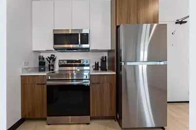 600 Broadway #504, Everett, MA 02149 - Photo 2