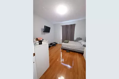 8 Pelham St, Worcester, MA 01609 - Photo 4