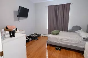 8 Pelham St, Worcester, MA 01609 - Photo 4