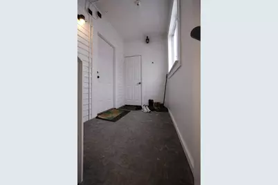 8 Pelham St, Worcester, MA 01609 - Photo 30