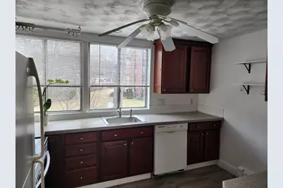 3 Longwood Drive #107, Andover, MA 01810 - Photo 4