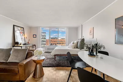 44 Washington St #915, Brookline, MA 02445 - Photo 2