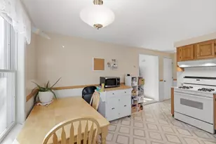 37 Cross St, Franklin, MA 02038 - Photo 10