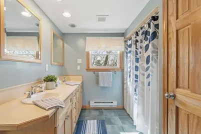 5 Hollis St, Saugus, MA 01960 - Photo 26