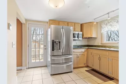 5 Hollis St, Saugus, MA 01960 - Photo 16