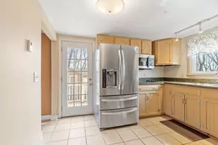 5 Hollis St, Saugus, MA 01906 - Photo 16