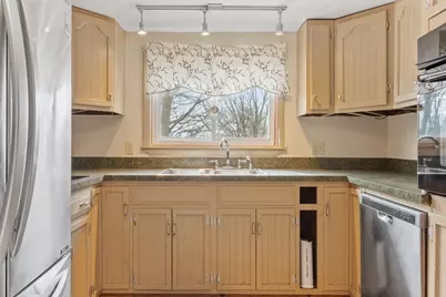 5 Hollis St, Saugus, MA 01960 - Photo 18