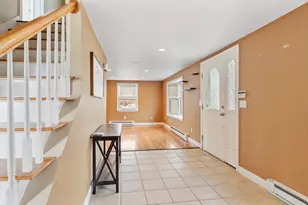 5 Hollis St, Saugus, MA 01906 - Photo 10