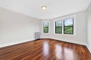 11 Park Dr, Boston, MA 02215 - Photo 18